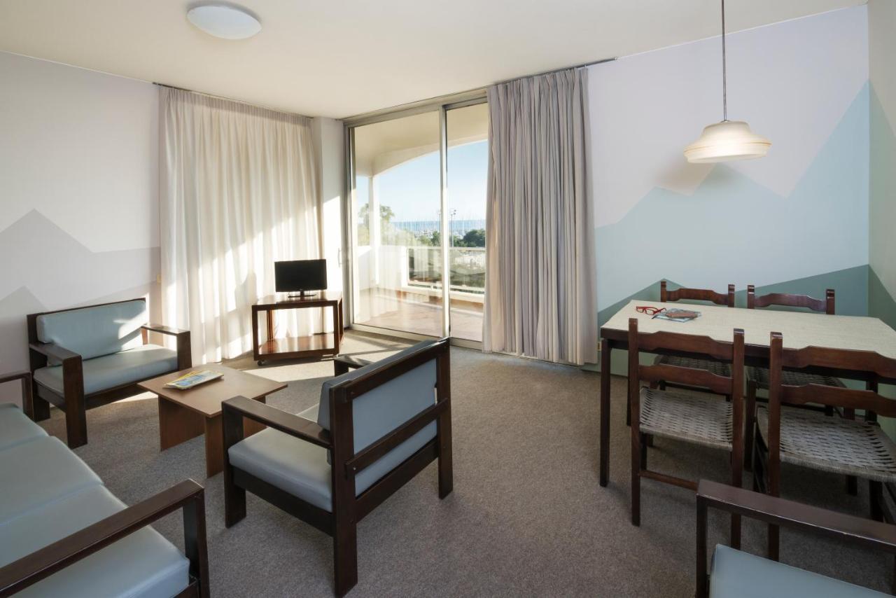 Marina Alimos Hotel Apartments 아테네 외부 사진