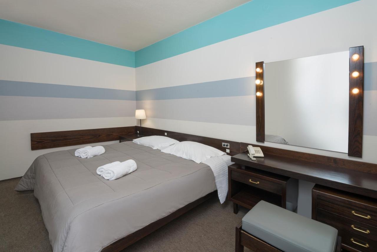 Marina Alimos Hotel Apartments 아테네 외부 사진